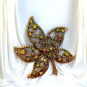 Vintage AVON Fall Twisted Rope Leaf Brooch